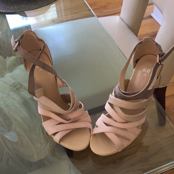 Shoes - Picture 6 of 6